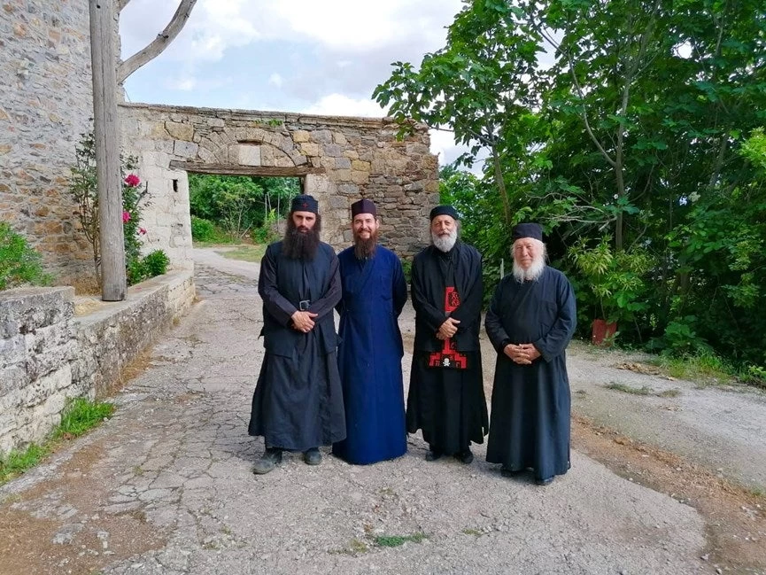 Γνωστός ηθοποιός «έγινε» μοναχός (εικόνα)